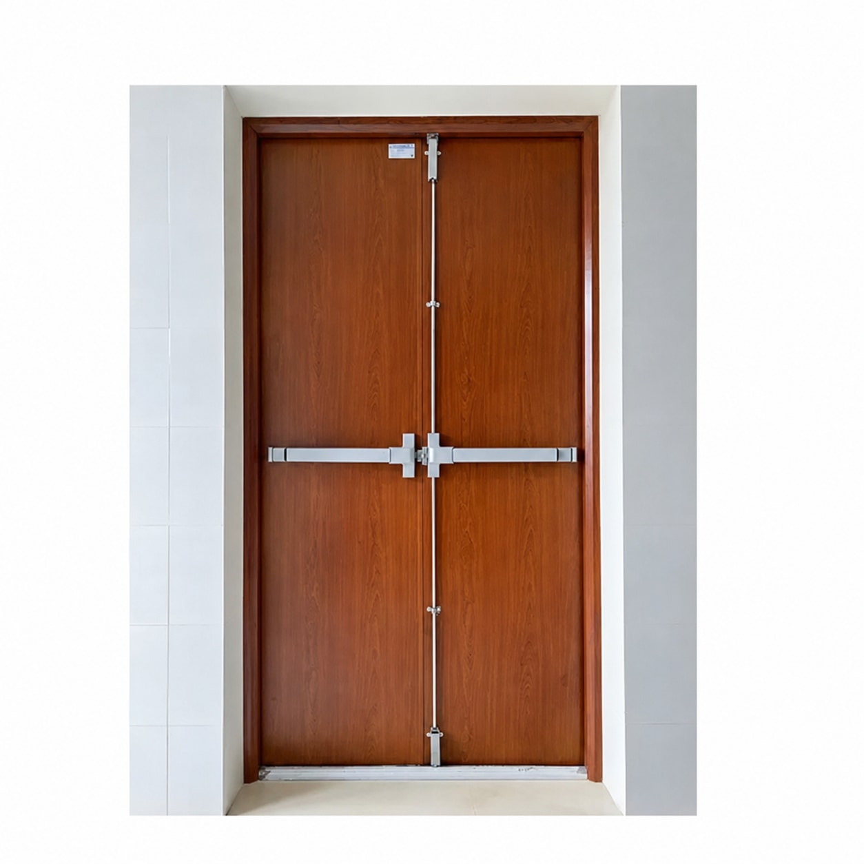 Ảnh 2 — Cửa thoát hiểm 2 cánh (thanh đẩy panic)