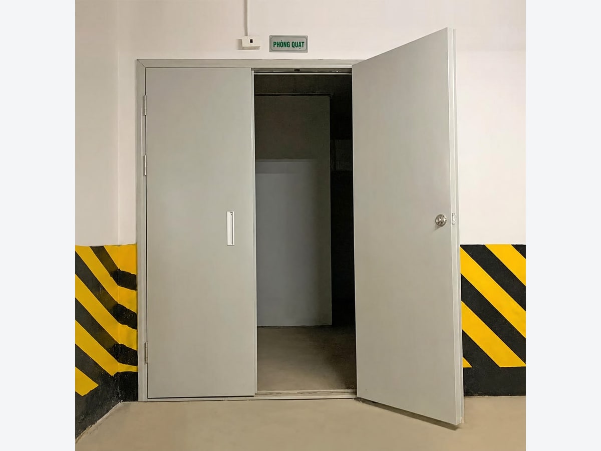 Cửa chống cháy đặc chủng trên 120 phút hai cánh màu xám